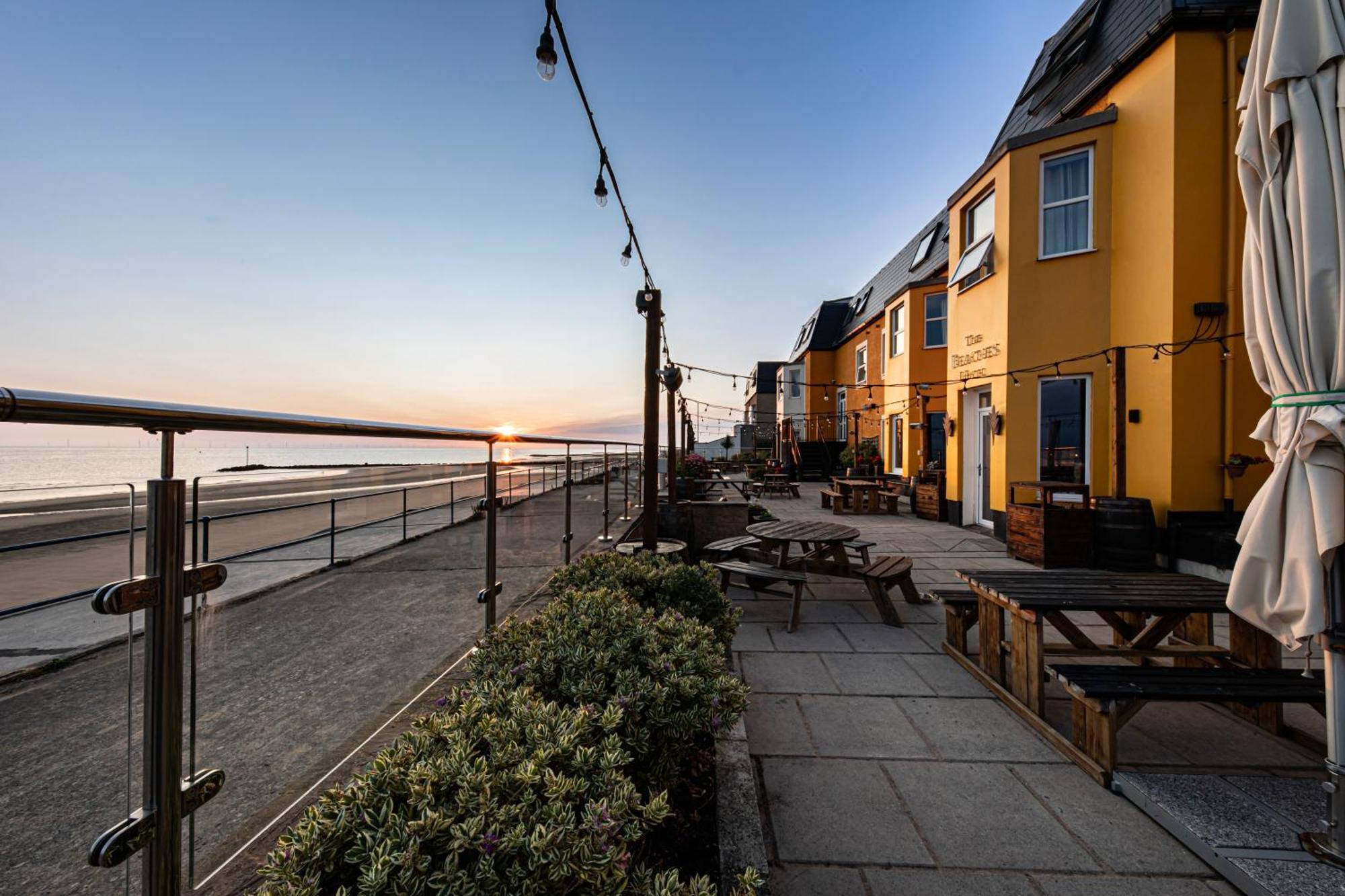 The Beaches Hotel Prestatyn Exterior foto